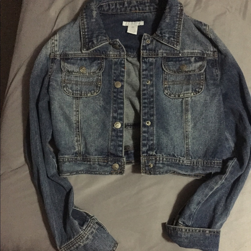Cropped jean jacket